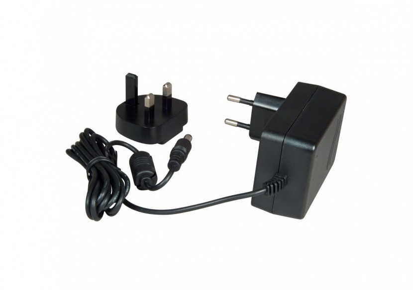 CHARGEUR CLRL 100 - CHARGEUR 220V - 1-77-127 - Stanley