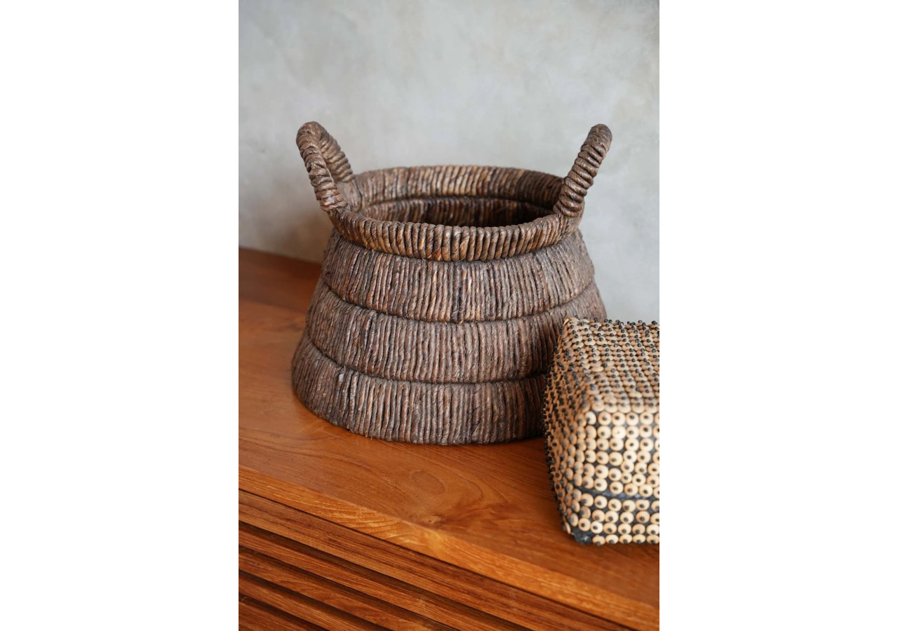 Panier CHISOMO - Tissé à la main en feuille de bananier - JAHA007N - Bazar Bizar