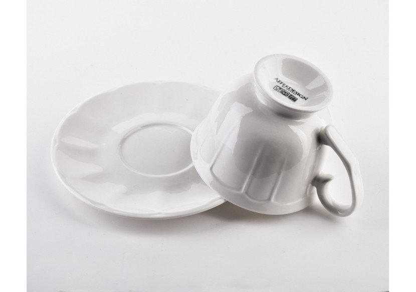 Tasse HELLA avec Soucoupe - 250ml, 15,5xh8cm - HTNF3324 - Affekdesign By Mondex Tasse HELLA avec Soucoupe - 250ml, 15,5xh8cm - HTNF3324 - Affekdesign By Mondex