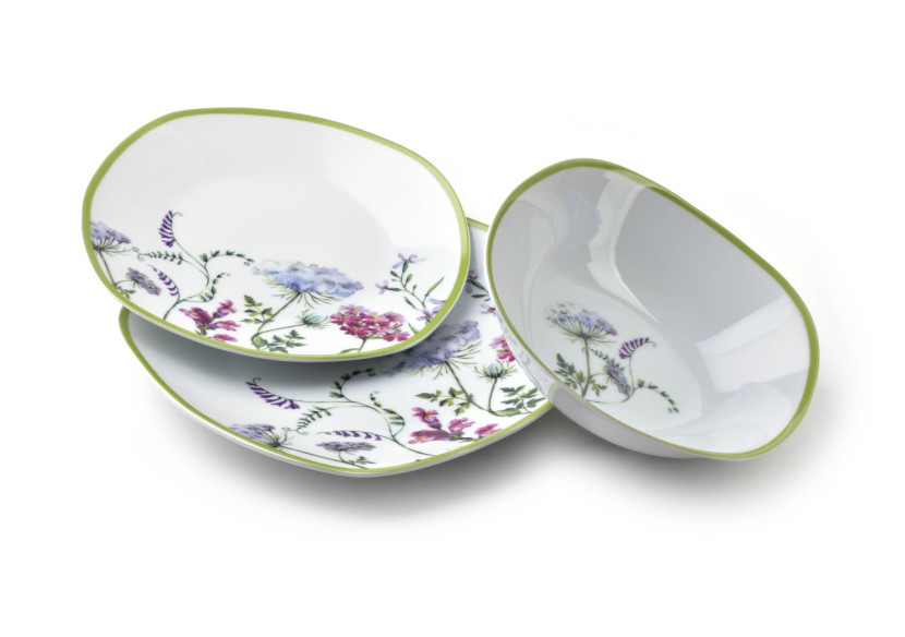 Service de table LEA SOFT - 18 pièces en porcelaine blanche avec motif floral - HTTB9319 - Affekdesign By Mondex Service de table LEA SOFT - 18 pièces en porcelaine blanche avec motif floral - HTTB9319 - Affekdesign By Mondex