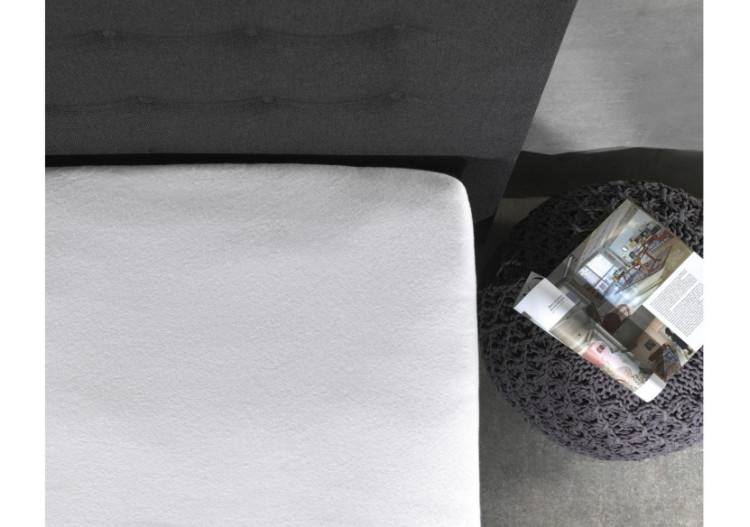 Housse de Matelas Molton - 160 x 200/220 cm, Antiallergique et Absorbante - 14015225 - Dreamhouse 2