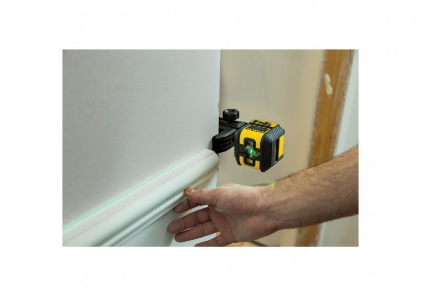 NIVEAU LASER CROIX + EQUERRAGE CROSS90 - VERT - STHT77592-1 - Stanley