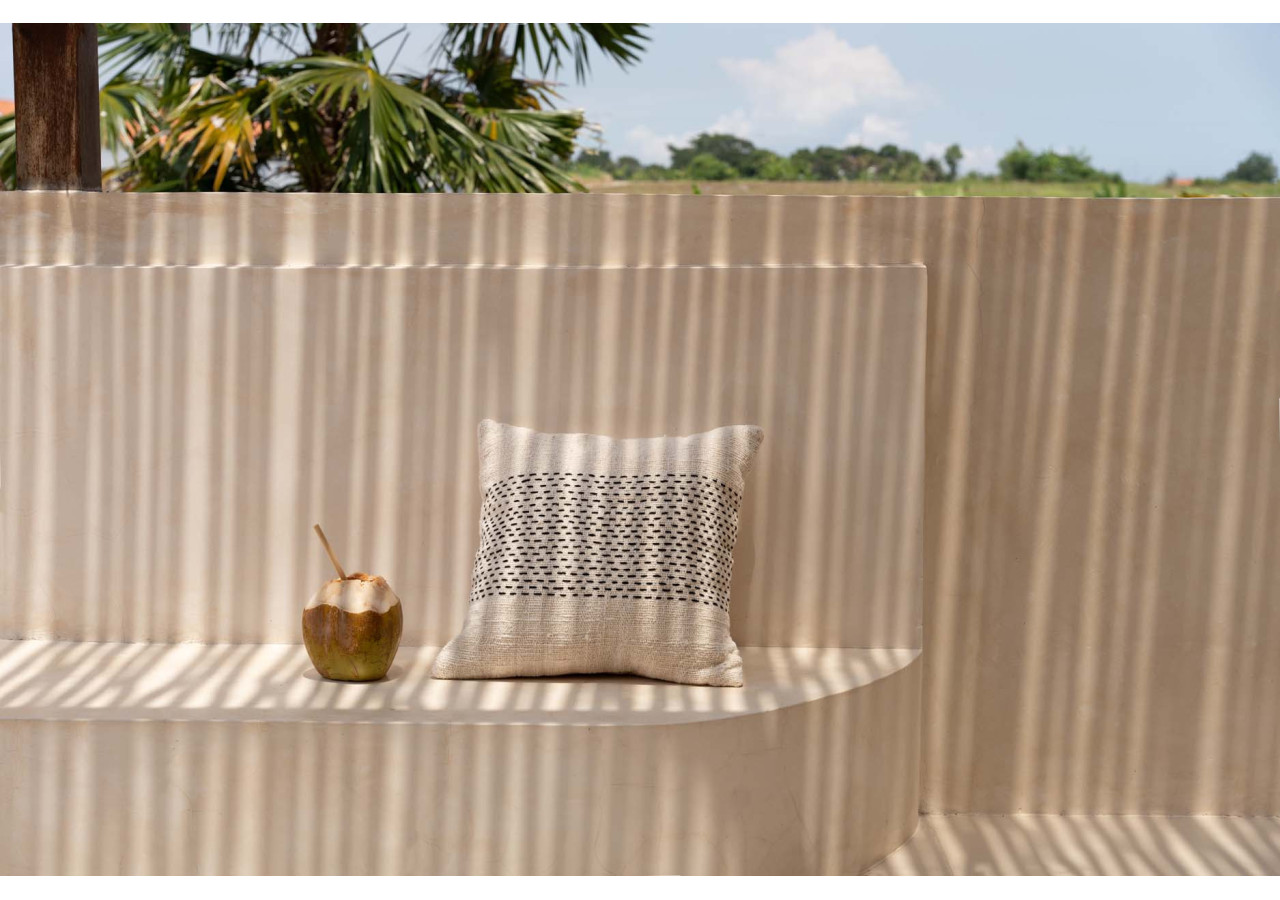 The Misty Cushion Cover - Natural Black