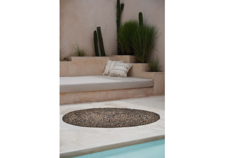 The French Kiss Cushion Cover - Natural Black 2