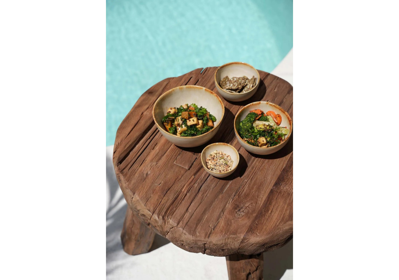 The Marabunta Rustic Side Table - Natural