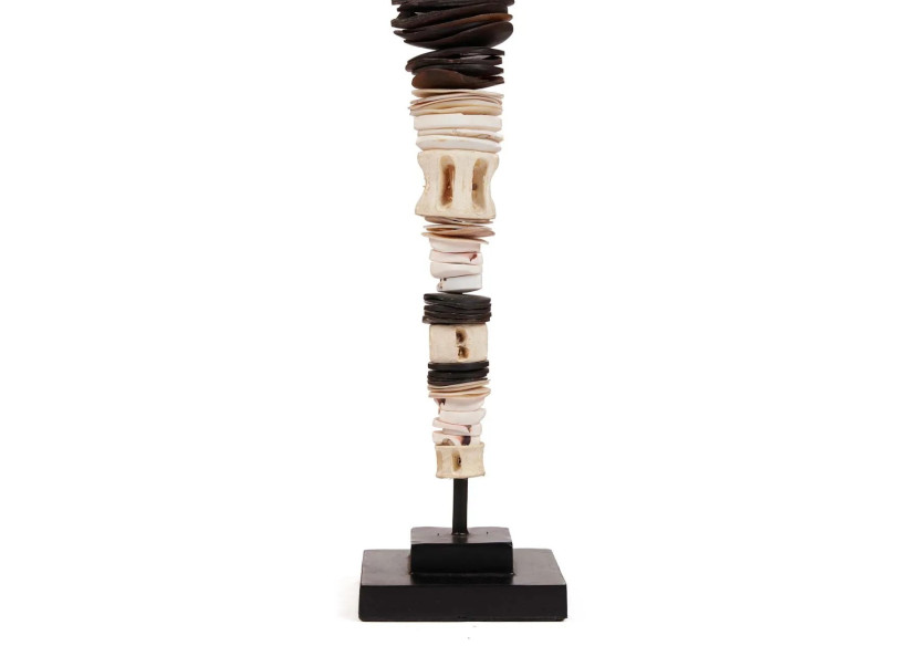 The Money Shell on Stand - Black White - L