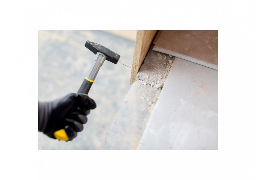 MARTEAU DE SERRURIER MANCHE FIBRE DE VERRE 300G - STHT0-51907 - Stanley