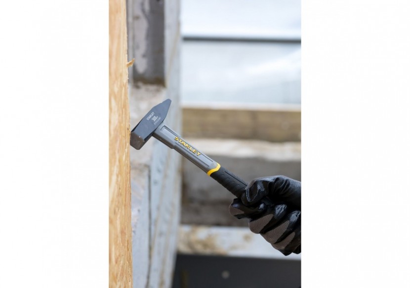 MARTEAU DE SERRURIER MANCHE FIBRE DE VERRE 300G - STHT0-51907 - Stanley