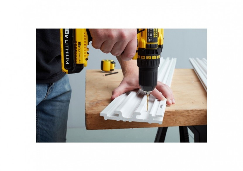 RAIL MURAL TRACKWALL 121 CM - STST82602-1 - Stanley