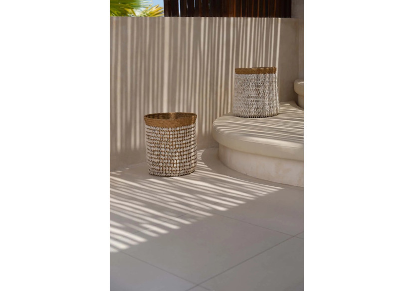 Panier Pandan n°1 - Fait Main avec Coquillages - BAEX007NW - Bazar Bizar Panier Pandan n°1 - Fait Main avec Coquillages - BAEX007NW - Bazar Bizar