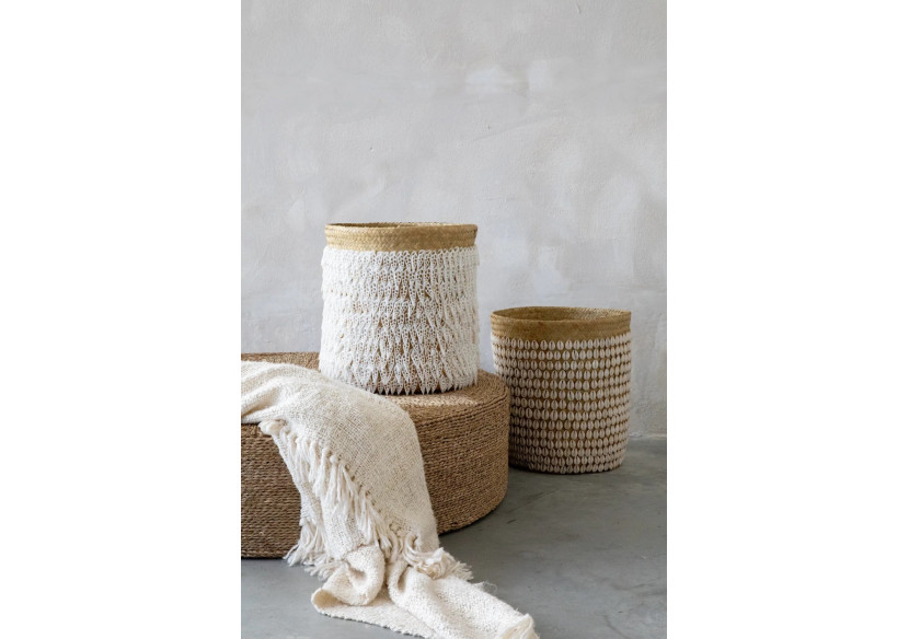 Panier Pandan n°1 - Fait Main avec Coquillages - BAEX007NW - Bazar Bizar Panier Pandan n°1 - Fait Main avec Coquillages - BAEX007NW - Bazar Bizar