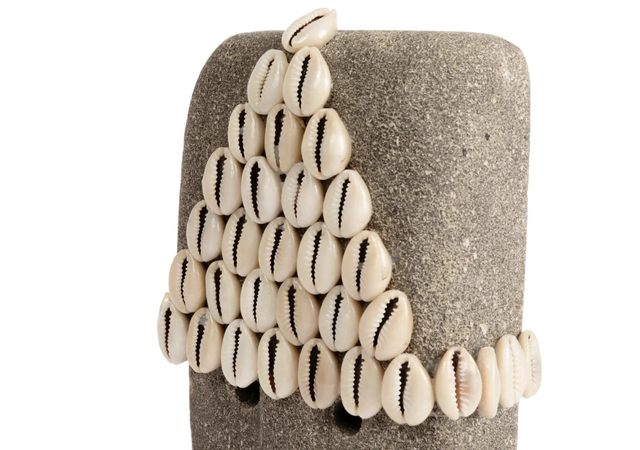 Statue en Pierre Sumba n°32 sur Socle - Artisanale - BAHRA032 - Bazar Bizar