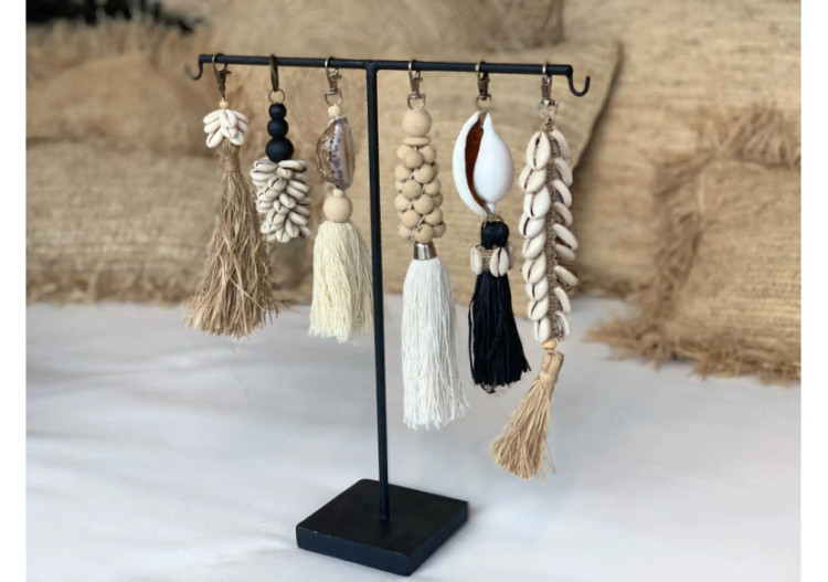 Porte-clés Kubu - Noir Naturel avec Coquillage - BALE076WB - Bazar Bizar 2