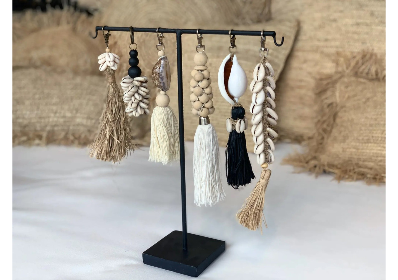 Porte-clés Kubu - Noir Naturel avec Coquillage - BALE076WB - Bazar Bizar