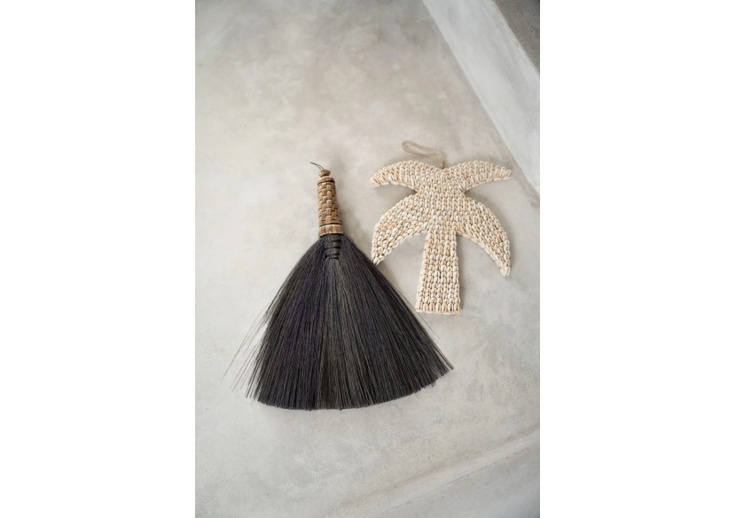 Balai en Paille - Noir - Accessoire Boho Indispensable - JAAT009B - Bazar Bizar Balai en Paille - Noir - Accessoire Boho Indispensable - JAAT009B - Bazar Bizar