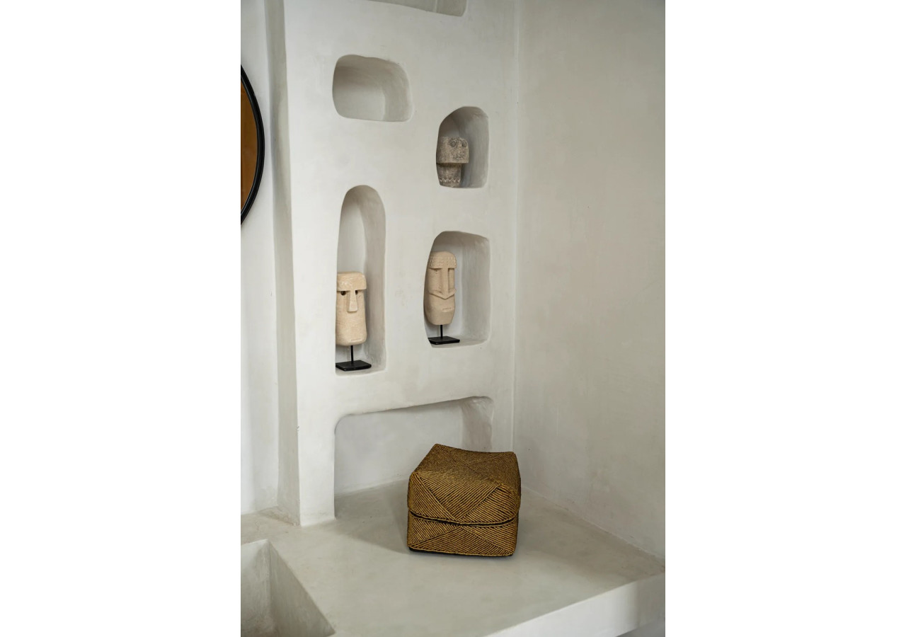 Statue en Pierre Sumba n°20 sur Socle - BAHRA020 - Bazar Bizar