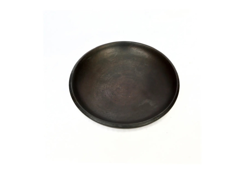 Assiette Brûlée - Terracotta noire pour repas élégants - JAES009B-M - Bazar Bizar Assiette Brûlée - Terracotta noire pour repas élégants - JAES009B-M - Bazar Bizar