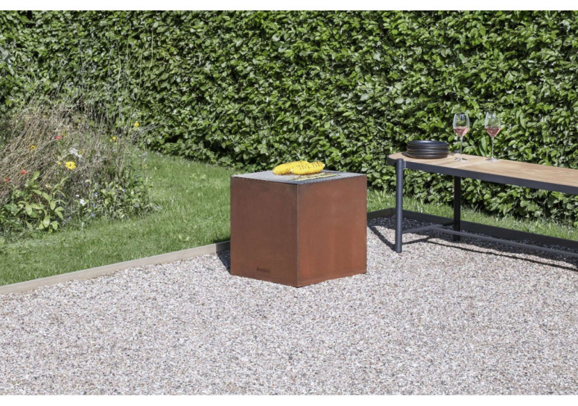 FireCube Barbecue Vuurschaal - Hauteur 45 cm en cortenstaal - ES 214506 - Eva Solo FireCube Barbecue Vuurschaal - Hauteur 45 cm en cortenstaal - ES 214506 - Eva Solo