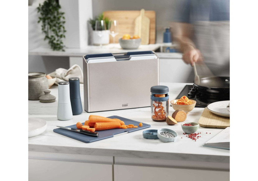 Set de 4 Planches à Découper FOLIO - Organisateur avec support - JJ 003130 - Joseph Joseph Set de 4 Planches à Découper FOLIO - Organisateur avec support - JJ 003130 - Joseph Joseph