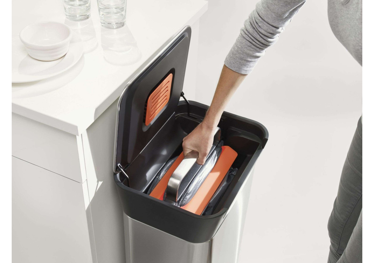 Poubelle Titan 30 Litres - Design Intelligent - JJ 300307 - Joseph Joseph