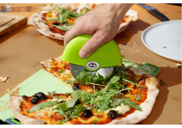 Rouleau à Pizza BBQ - Pratique et Ergonomique - OC 014605 - Outdoor Chef 2