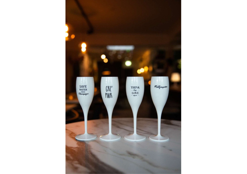 Verre à Champagne Superglas Cheers No. 1 - Résistant et Isole - KZ 425176 - Koziol Verre à Champagne Superglas Cheers No. 1 - Résistant et Isole - KZ 425176 - Koziol