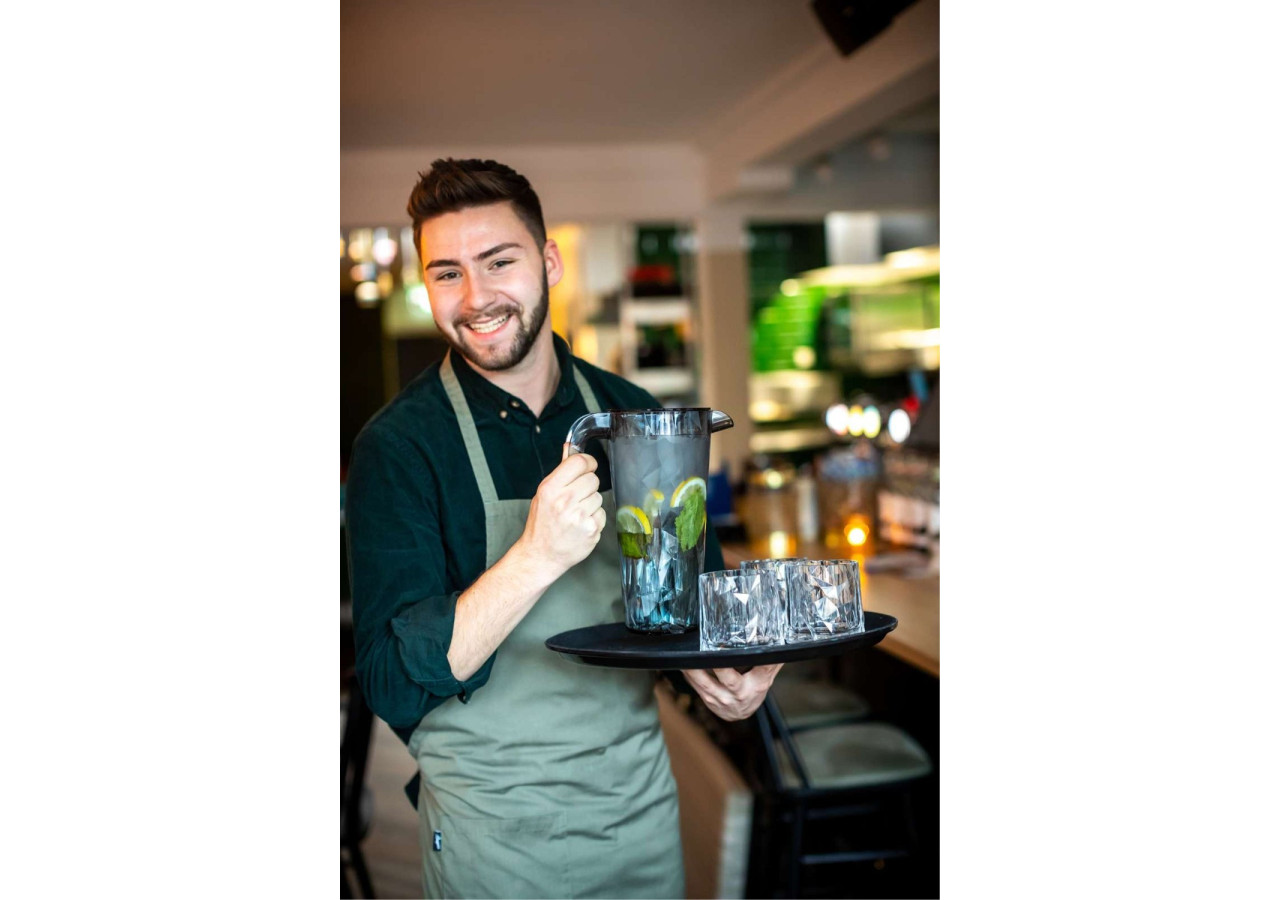 Carafe Club Schenkkan 1,5L - Design élégant et fonctionnel - KZ 488911 - Koziol