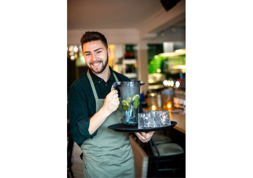 Carafe Club Schenkkan 1,5L - Design élégant et fonctionnel - KZ 488911 - Koziol