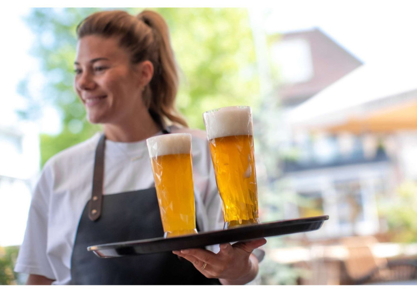 Verre à Bière Club No. 10 - 300 ml, résistant et isolant - KZ 496770 - Koziol