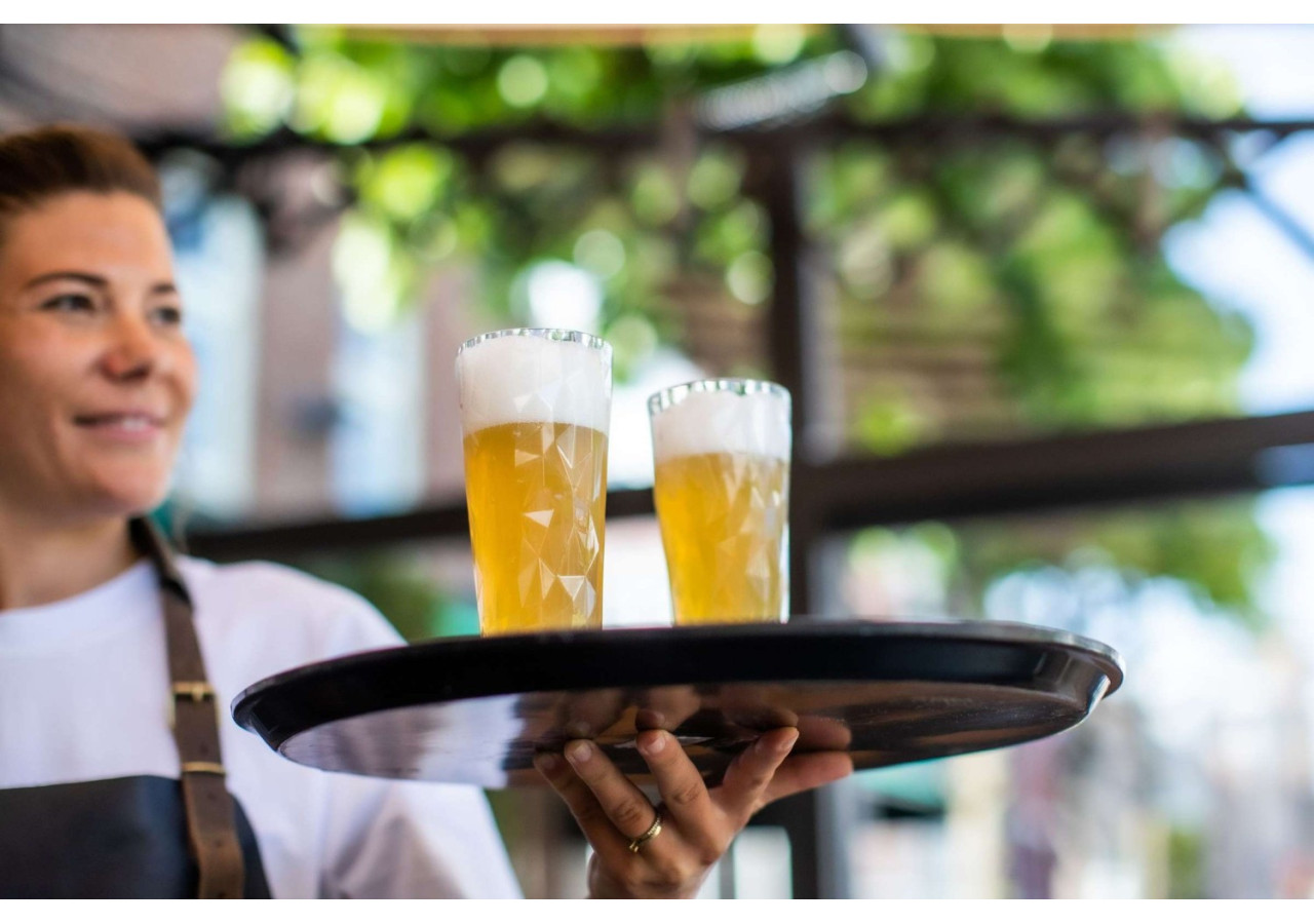 Verre à Bière Club No. 10 - 300 ml, résistant et isolant - KZ 496770 - Koziol