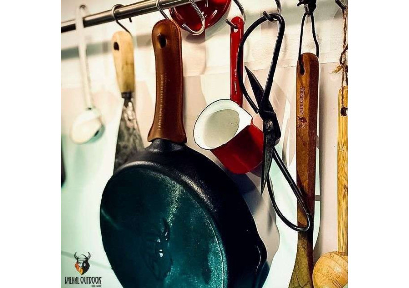 Poêle Skillet en Fonte - 25 cm, idéale pour cuisson haute température - VH 497761 - Valhal Poêle Skillet en Fonte - 25 cm, idéale pour cuisson haute température - VH 497761 - Valhal