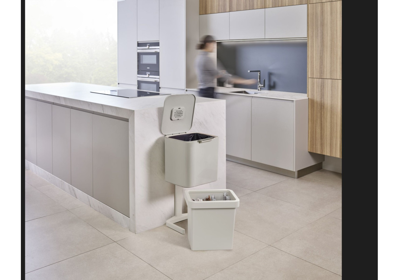 Poubelle Totem Pop - 2 compartiments de 30 litres pour un tri facile - JJ 001716 - Joseph Joseph