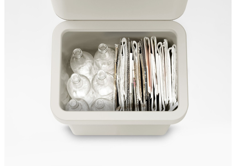 Poubelle Totem Pop - 2 compartiments de 30 litres pour un tri facile - JJ 001716 - Joseph Joseph Poubelle Totem Pop - 2 compartiments de 30 litres pour un tri facile - JJ 001716 - Joseph Joseph