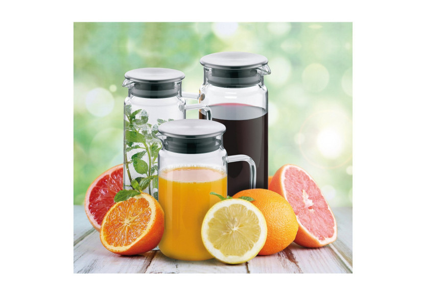 Carafe à jus Sapkan - Verre 1,6L avec couvercle en inox - KE 113987 - Kela Keuken Carafe à jus Sapkan - Verre 1,6L avec couvercle en inox - KE 113987 - Kela Keuken
