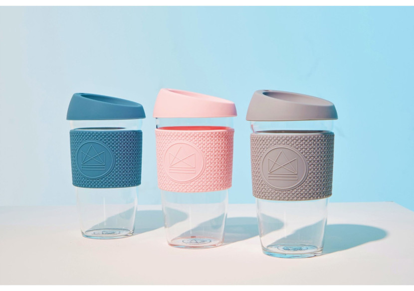 Tasse 450 ml FOREVER YOUNG - En plastique néon coloré - NK 220398 - Neon Kactus Tasse 450 ml FOREVER YOUNG - En plastique néon coloré - NK 220398 - Neon Kactus