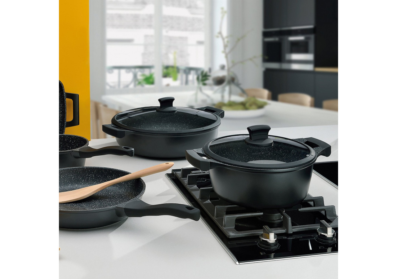 Cocotte STELLA NOVA - 3,5 litres avec couvercle et poignée Souftouch - KE 122194 - Kela Keuken