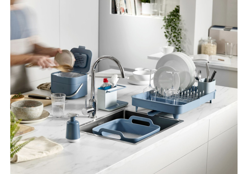 Distributeur de Savon Joseph Joseph - Design Pratique en Bleu Nuit - JJ 003093 - Joseph Joseph Distributeur de Savon Joseph Joseph - Design Pratique en Bleu Nuit - JJ 003093 - Joseph Joseph