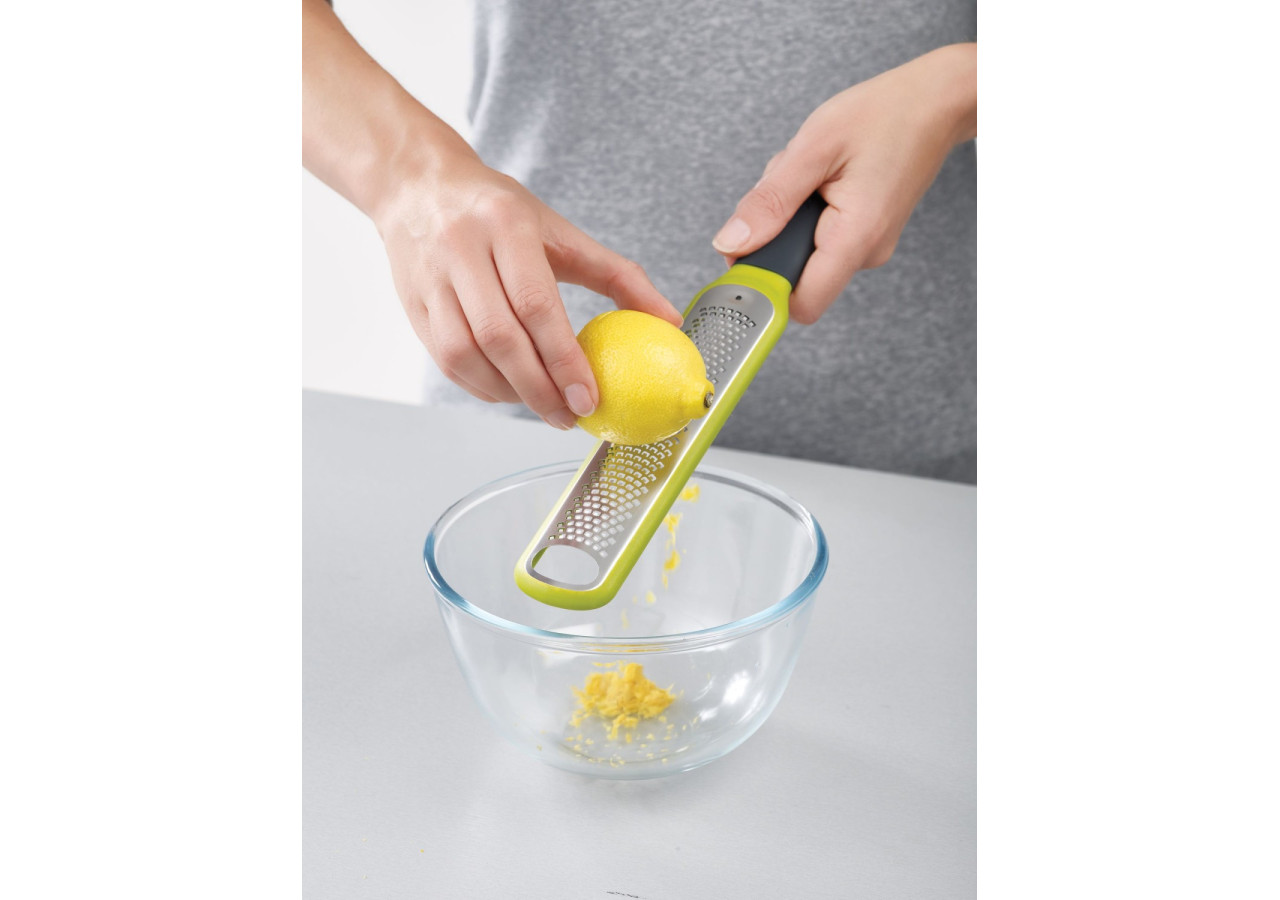 Râpe Ergonomique Handi-Zest - Avec Accessoire de Nettoyage Inclus - JJ 200492 - Joseph Joseph