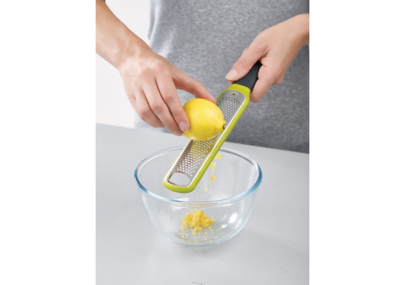 Râpe Ergonomique Handi-Zest - Avec Accessoire de Nettoyage Inclus - JJ 200492 - Joseph Joseph