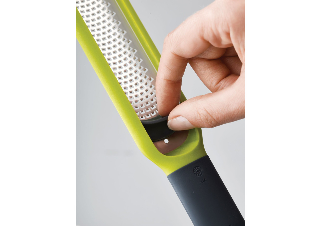 Râpe Ergonomique Handi-Zest - Avec Accessoire de Nettoyage Inclus - JJ 200492 - Joseph Joseph
