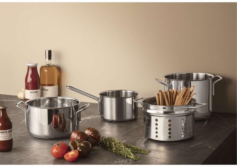 Ensemble de Casseroles en Acier Inoxydable - 4 Pièces Pratiques - ET 070232 - Eva Trio Ensemble de Casseroles en Acier Inoxydable - 4 Pièces Pratiques - ET 070232 - Eva Trio