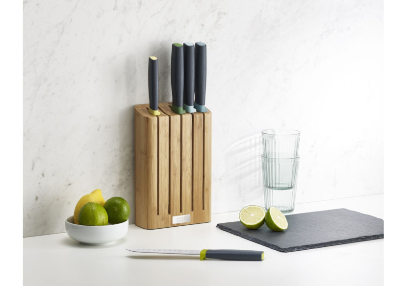 Bloc de couteaux Elevate avec 5 couteaux en bambou - JJ 103007 - Joseph Joseph Bloc de couteaux Elevate avec 5 couteaux en bambou - JJ 103007 - Joseph Joseph