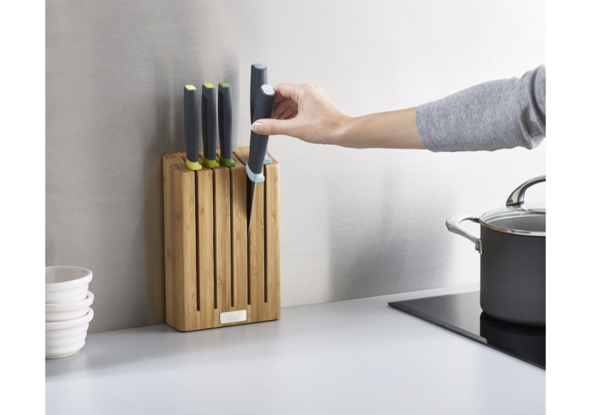 Bloc de couteaux Elevate avec 5 couteaux en bambou - JJ 103007 - Joseph Joseph Bloc de couteaux Elevate avec 5 couteaux en bambou - JJ 103007 - Joseph Joseph