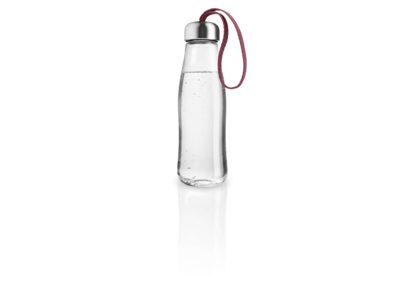 Bouteille en Verre 500 ml - Design Élégant en Rouge Grenade - ES 201827 - Eva Solo