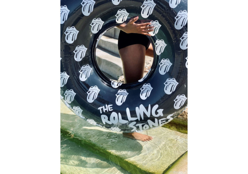 Bouée Rolling Stones - Design Unique et Confortable - SU 053027 - Sunnylife