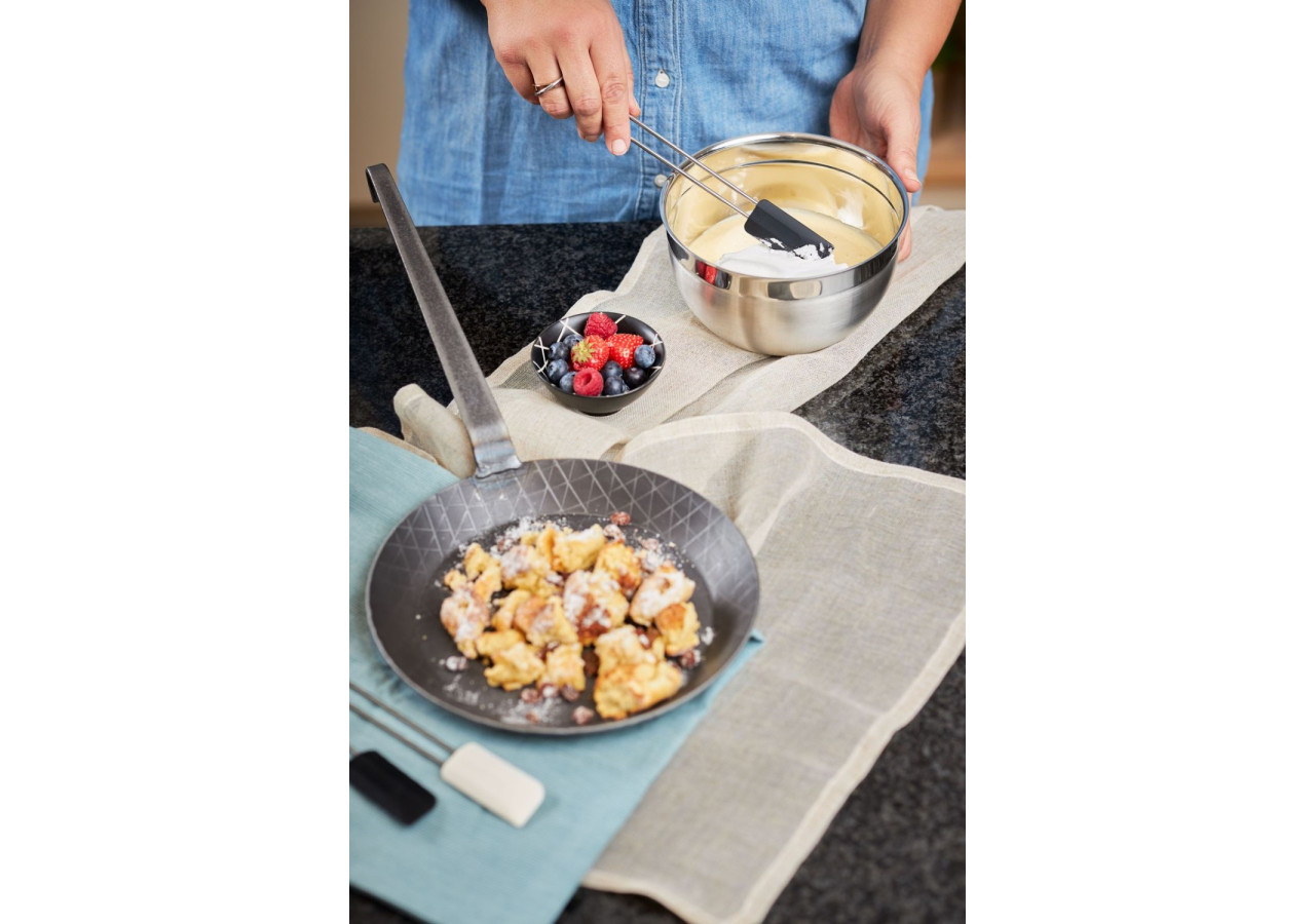 Spatule flexible en silicone - 26 cm, résistante à la chaleur - RS 124388 - Rösle Keuken