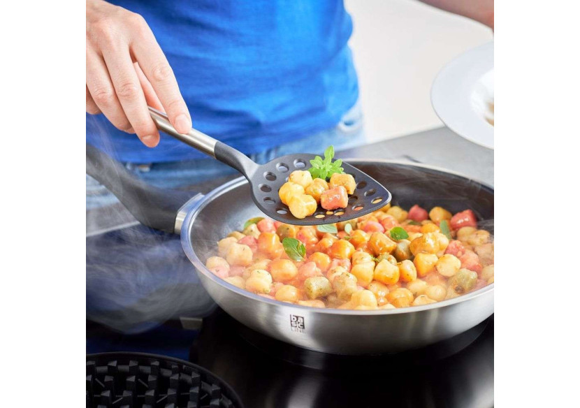 Louche en Acier Inoxydable 32 cm - Basic Line - RS 137043 - Rösle Basic Line Louche en Acier Inoxydable 32 cm - Basic Line - RS 137043 - Rösle Basic Line