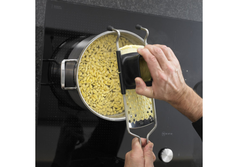 Râpe à Spaetzle Rösle - 40,5 cm en inox - RS 950307 - Rösle Keuken Râpe à Spaetzle Rösle - 40,5 cm en inox - RS 950307 - Rösle Keuken