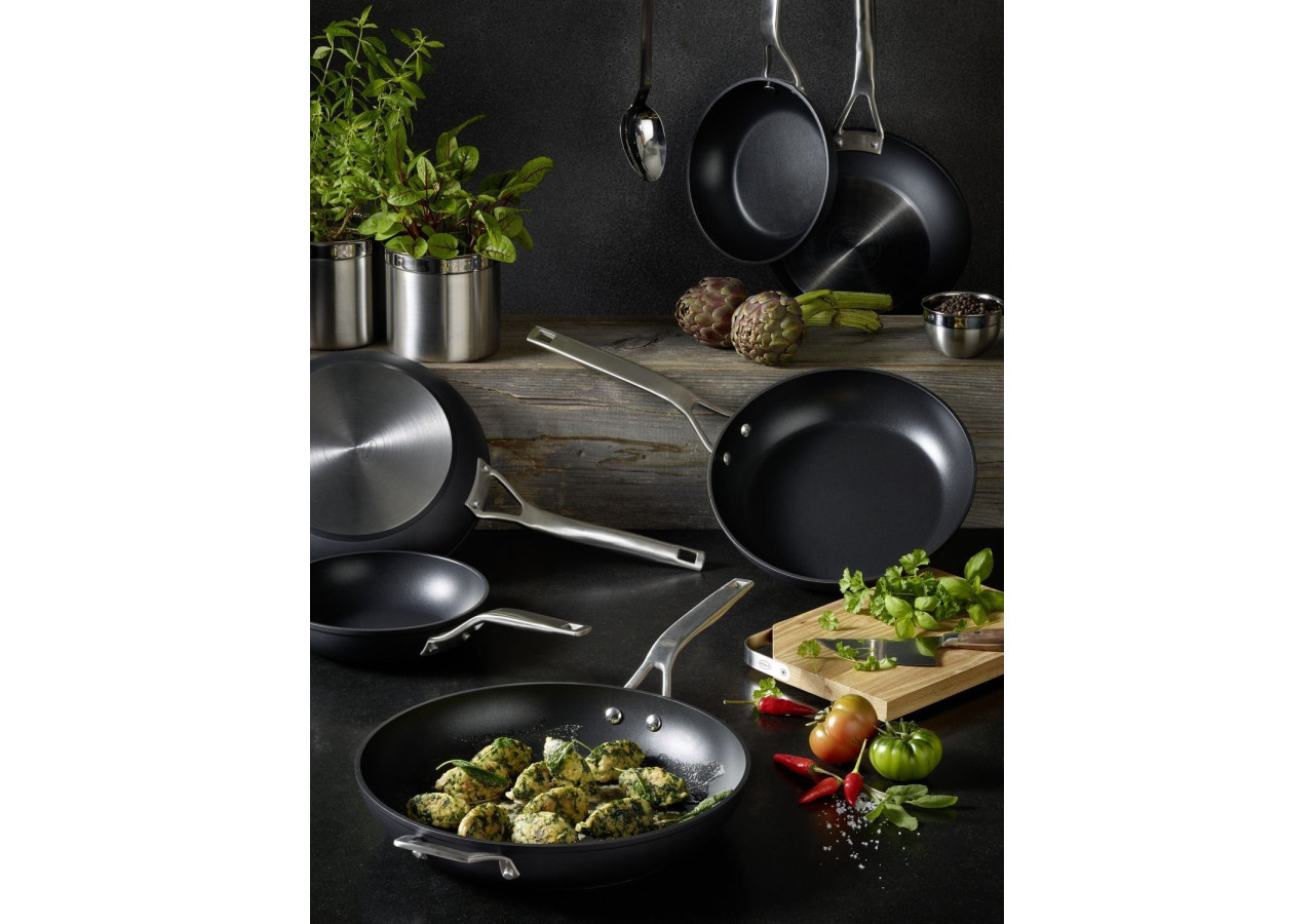 Poêle Raise - 32 cm, Aluminium Forgé avec Revêtement Antiadhésif - RS 914040 - Rösle Keuken