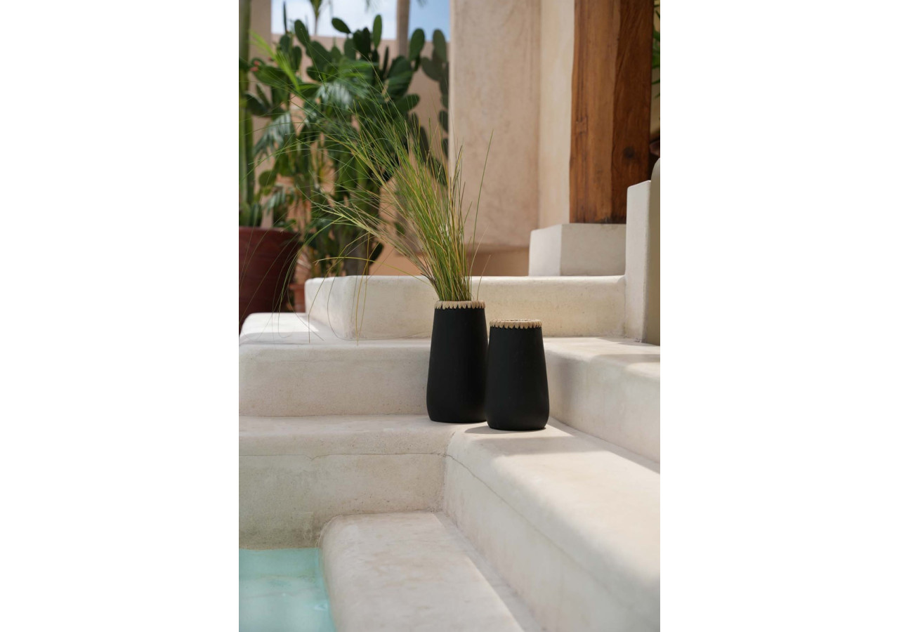 Vase Sneaky - Terracotta noir S - JABR039BN-S - Bazar Bizar